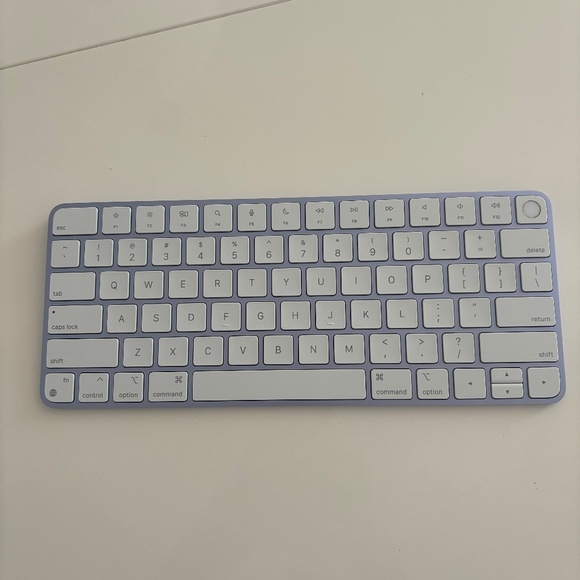 APPLE Magic Keyboard ~ Purple with Touch ID - Picture 1 of 9